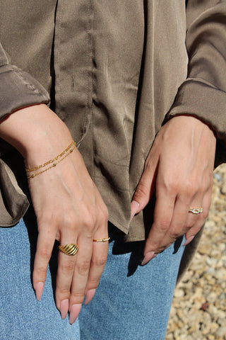 Najla Gold Thick Twist Ring